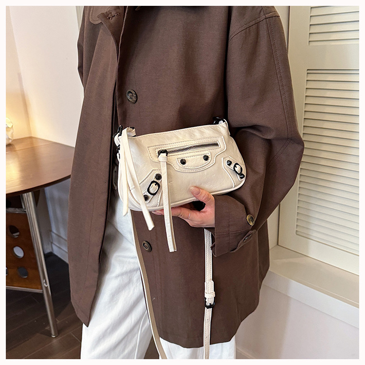 Studded Pocket Vintage Compact Convertible Crossbody Bag 31