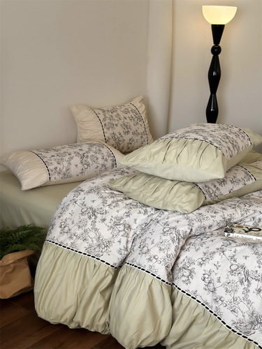 French pleated lace 120-count long-staple cotton brushed four-piece set with fresh printing thickened warm quilt cover sheets