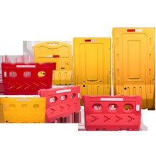 厂家直供三孔水马 市政注水围栏1.8米塑料隔离墩施工围挡红黄可选