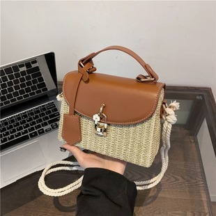 Bags for Women 2025 New Style Straw Box Bag Fashionable Flower Lock Single Shoulder Crossbody Small Square Bag Handbag for Women