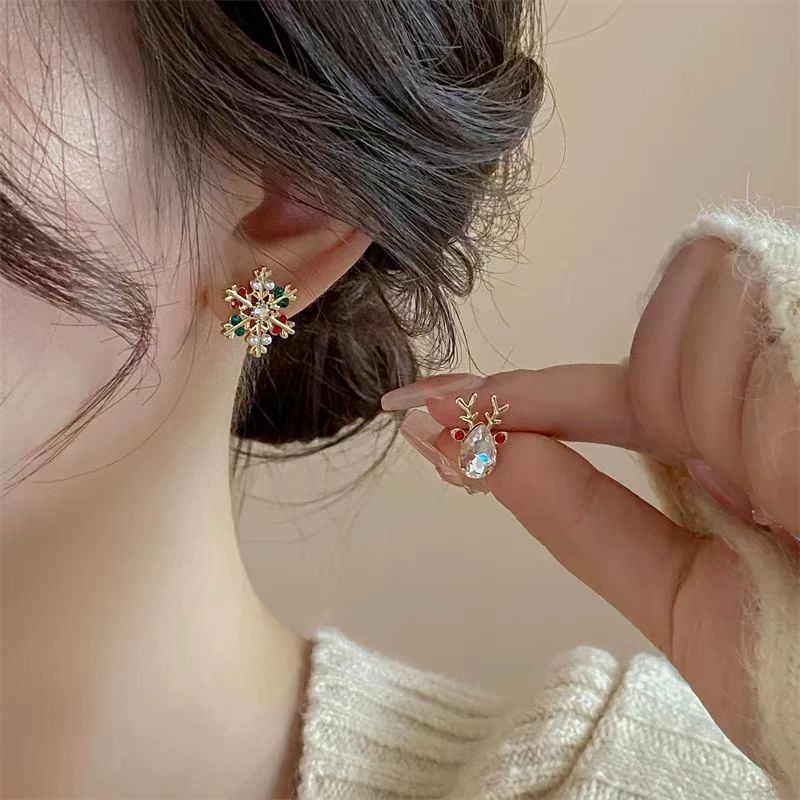 秋冬雪花麋鹿耳钉女2025新款爆款小众独特耳环轻奢高级感圣诞耳饰|undefined