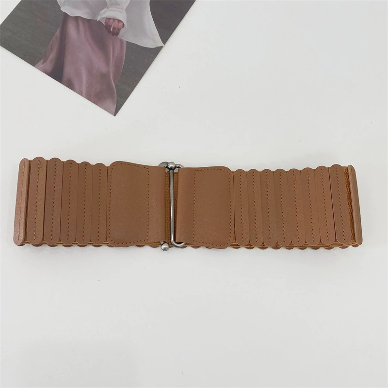 Elastic waist belt, black accessory, shirt