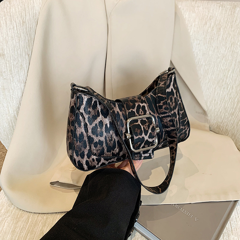 2024 nuevo estilo de invierno de moda coreana bolso de brazo nicho bolso de diseño retro leopardo bolso de hombro pequeño