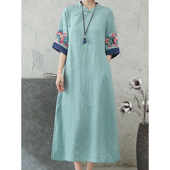 Artistic Retro Loose-Fitting Plus-Size Cotton-Linen Dress for Women, High-End Tea Dress with Ethnic Style, Buttoned Embroidery Long Dress, New Model Artistic Retro Loose-Fitting Plus-Size Cotton-Linen Dress for Women, High-End Tea Dress with Ethnic Style, Buttoned Embroidery Long Dress, New Model