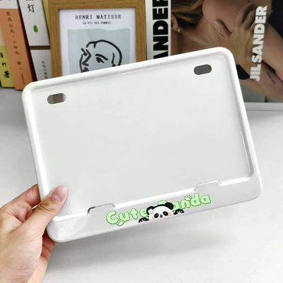 Electric vehicle license plate frame – regulations - white-panda