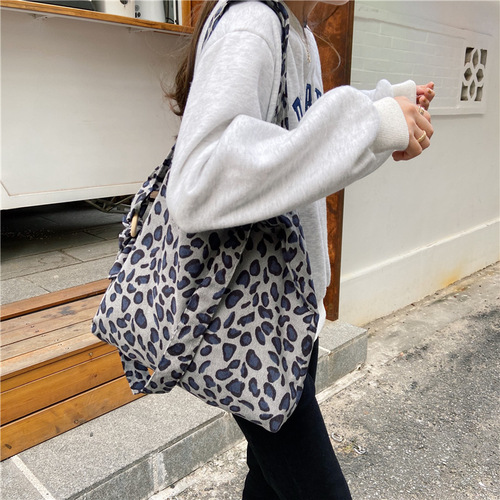 923041 New style literary retro rose flower crossbody bag simple large capacity shoulder cloth bag wholesale