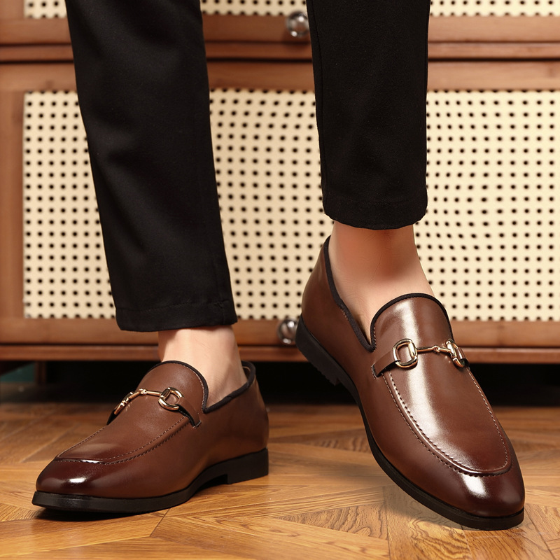 Zapatos de cuero de negocios transfronterizos de gran tamaño para hombres nueva moda hebilla de caballo zapatos Lefu comercio exterior versión coreana de zapatos de cuero perezosos image 5