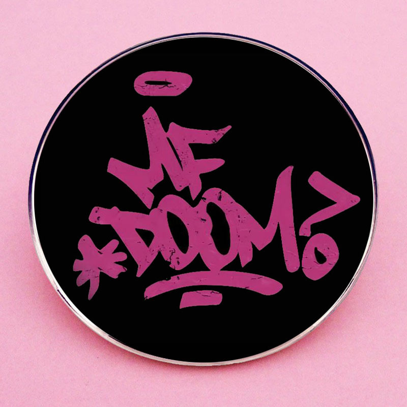 MF DOOM 철 마스크 브로치 힙합 록 음악 핀 배지 금속 합금 배지 액세서리