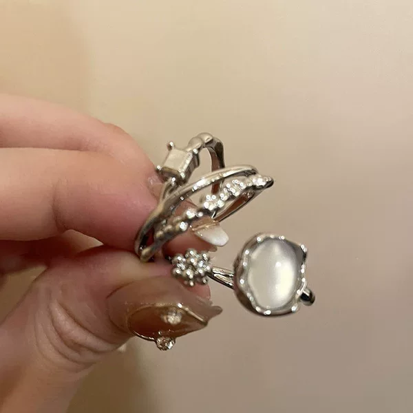 Moonstone ring female sweet cool style light luxury niche design sense advanced suit ring retro Open index finger ring female