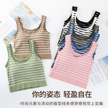 �¿���|�����玧U�ͱ��̶�һ�w��Ů����ײɫ�l�y���S�����l