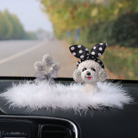 カー用品 インターネットセレブ ボブルヘッド ダイヤモンドがちりばめられたかわいい装飾 車の装飾品 車のインテリアアクセサリー センターコンソールの装飾品 車の女性|undefined