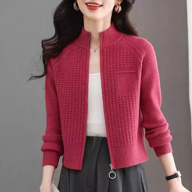 High-waisted sweater cardigan for petite women, loose-fitting short top, new style, stand-up collar knitted jacket for women, spring and autumn, orange color High-waisted sweater cardigan for petite women, loose-fitting short top, new style, stand-up collar knitted jacket for women, spring and autumn, orange color