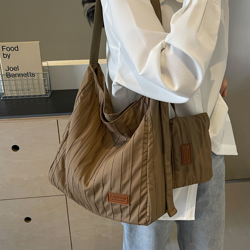 Borsa a tracolla donna in nylon borsetta leggera e casual_voghion.com