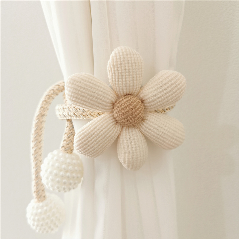 Fermatenda a fiore con perle per decorazione camera bambini_voghion.com