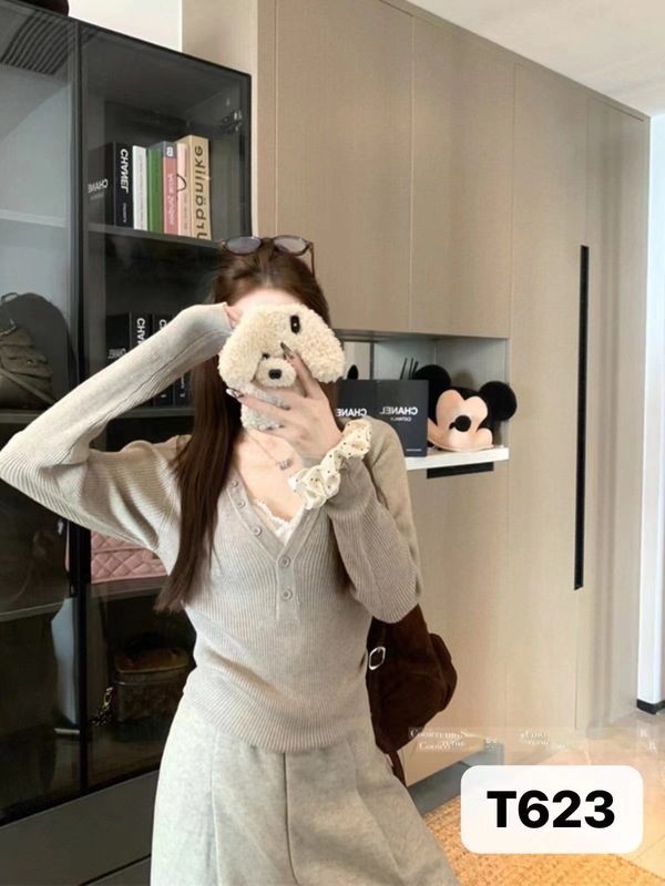 纽扣锁骨衫心机设计V领修身弹力显瘦纽扣针织上衣女装毛织衫工厂|undefined