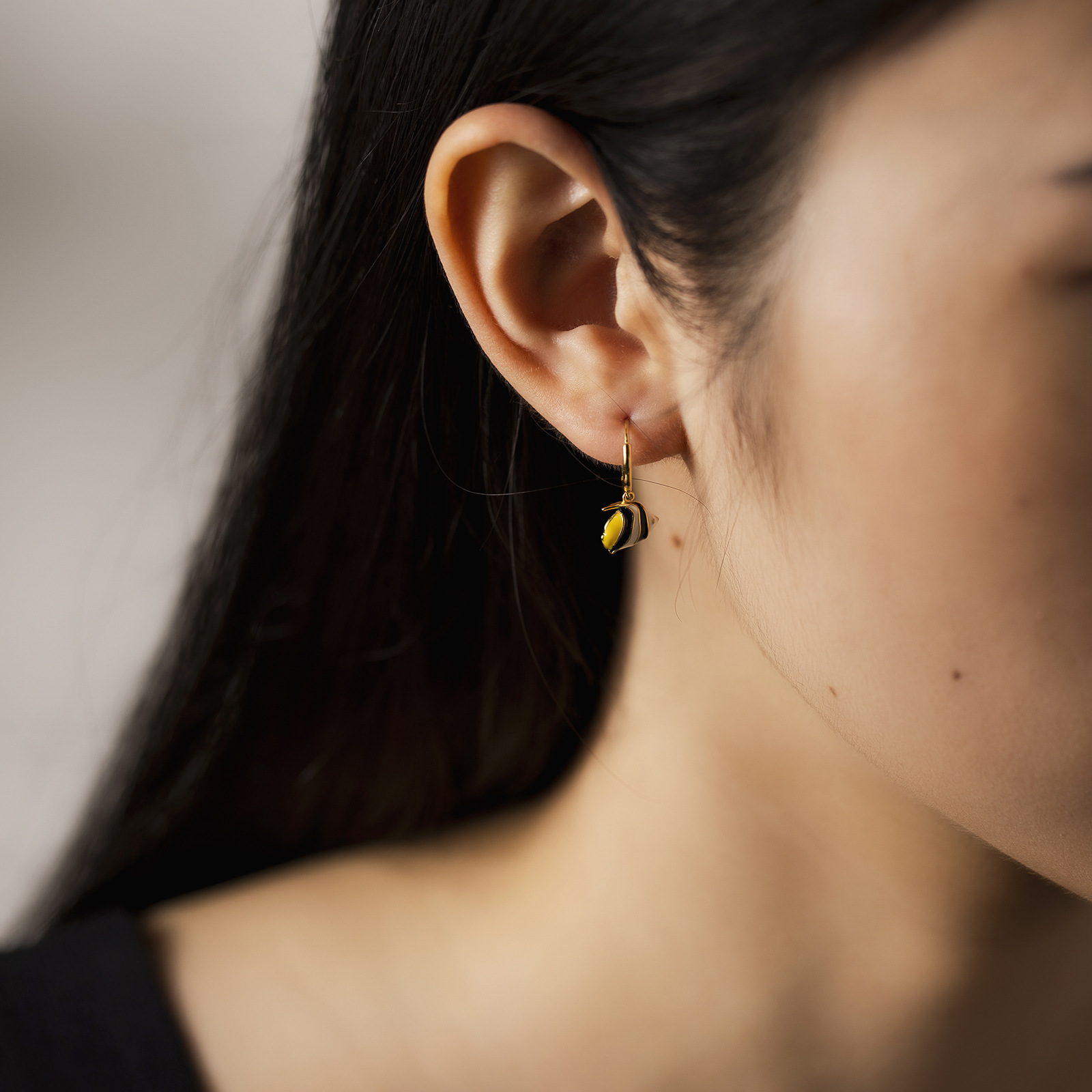 5g Weight 0.05µm-0.08µm Gold Plating Thickness Electroplating Gold Plating Process 925 Sterling Silver Ear Needle Material 18K Real Gold Plated, Platinum Plated Plating Material Epoxy Inlay Material Drop Earrings Classification 1 Pair Quantity Holiday, Daily Occasion 925 Sterling Silver Material Fruit, Heart Shape, Fish Pattern Women's Gender Casual, Simple Style Style Asymmetrical, Epoxy, Stoving Varnish Craft 1 Pair 925 Sterling Silver Fruit Heart Shape Fish Drop Earrings 13