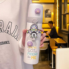 草莓熊三眼仔學生304不鏽鋼保溫杯M扣公仔三眼仔手提便攜兒童水杯