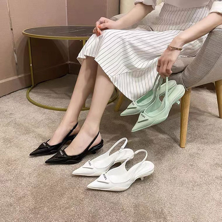 Celebrity Same Style Triangle Toe Flat Sandals Women's New Style Cat Heel Fairy Style Empty Leather Pointed High Heels