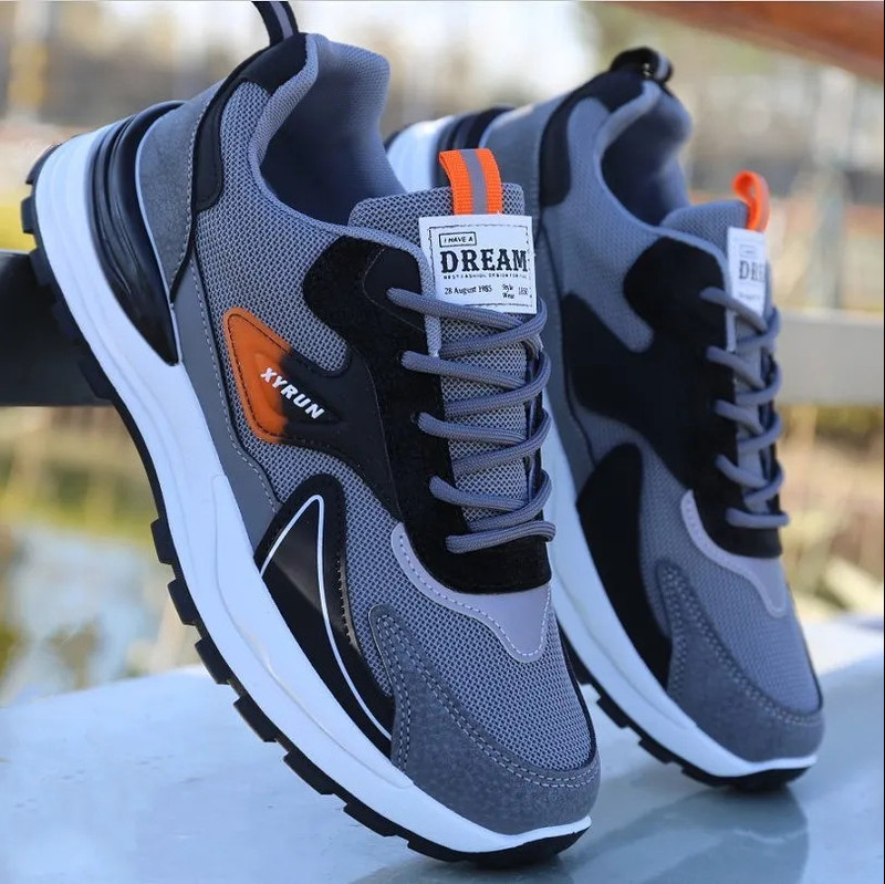 Summer Men's Shoes, Breathable Mesh, Korean Style Breathable Sports Casual Running Shoes, Work Soft-Soled Slip-On Forrest Gump Shoes