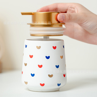 Available Mold Heart Ceramic Lotion Bottle European and American Export Export Modified Pattern Heart Ceramic Soap Dispensing Bottle