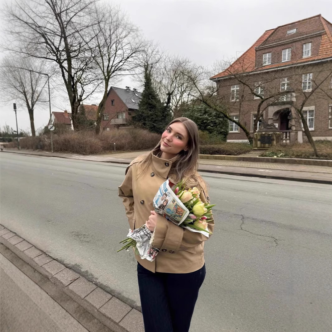 Amazon AliExpress 2025 spring women's cross-border foreign trade new temperament collar double-breasted short trench coat