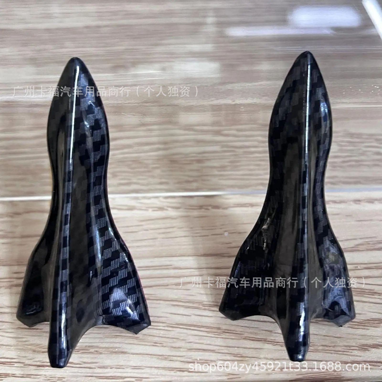 Car Accessories Roof Spoiler Black Shark Fin Universal Pointed Carbon Fiber Bumper Car Roof Modification Parts