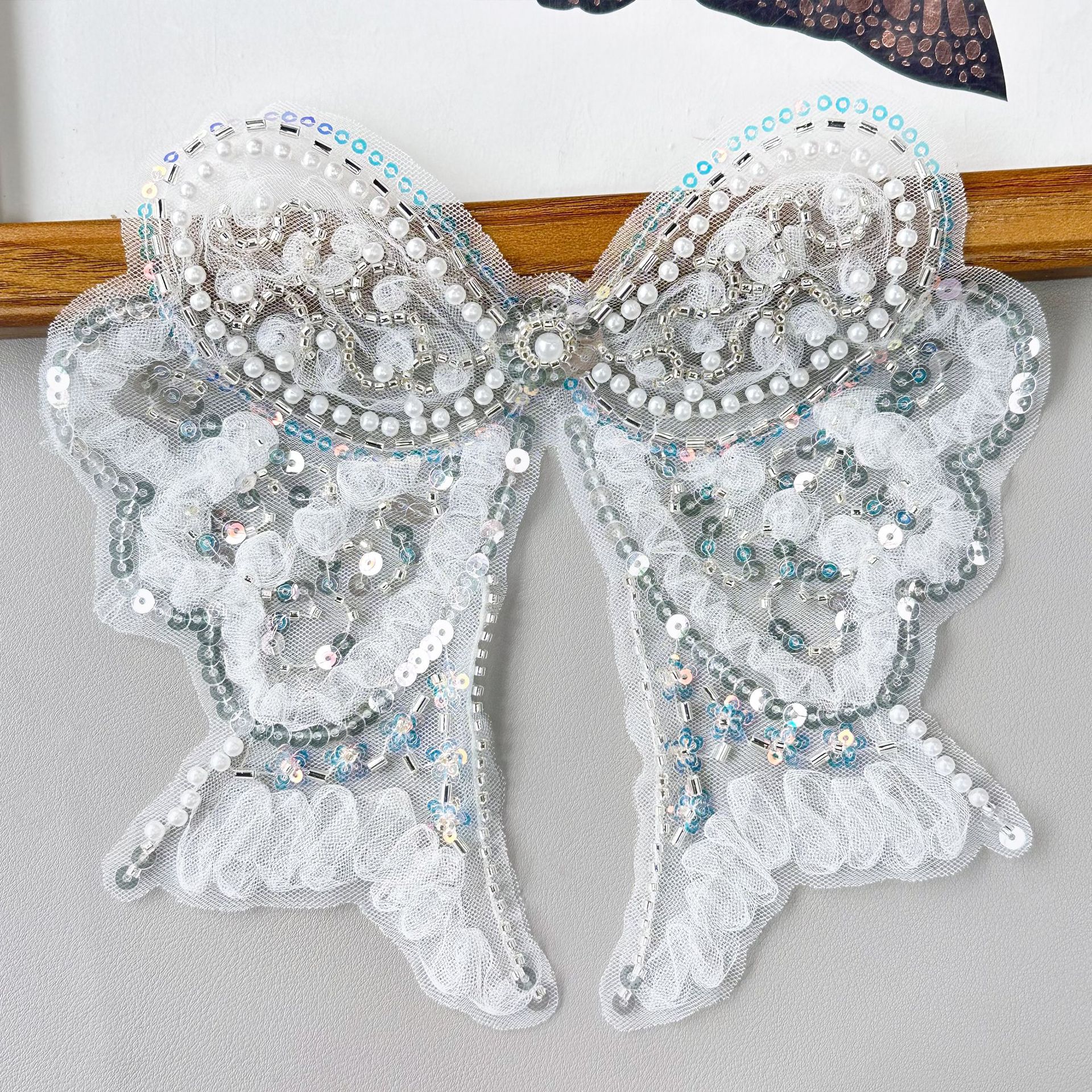 Primavera y verano nuevo color fantasma esquinilla clavos perlas arco decoración tela bordada vestido sin mangas chaqueta maleta de cabello image 4