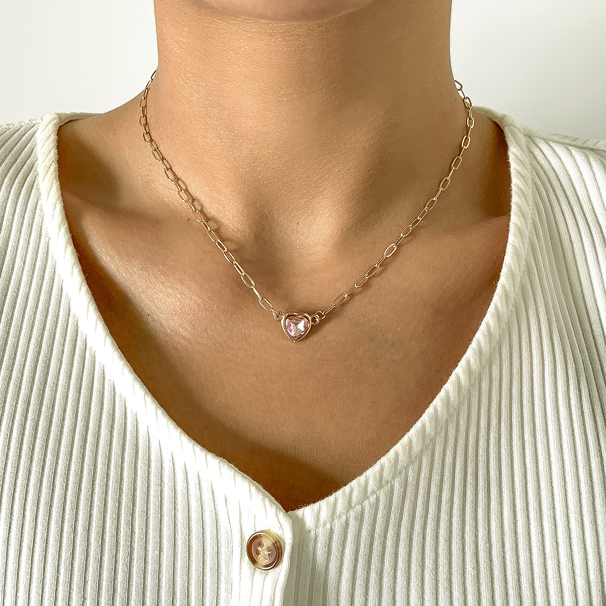 Rétro Simple En Forme De Coeur En Verre Strass Monocouche Chaîne De La Clavicule Alliage Géométrique Creux Chaîne En Métal Collier display picture 8