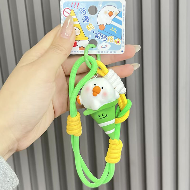 Super Heng original barricada ganso resina muñeca llavero colgante accesorios colgante bolso colgante bolso de estudiante