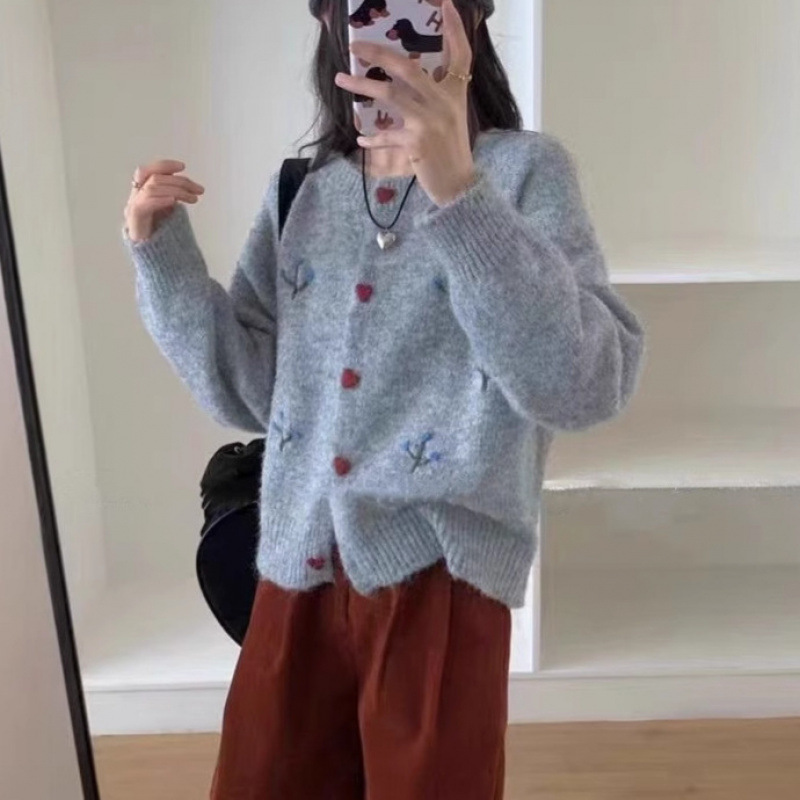 刺绣短款毛衣外套女25秋冬季新款小个子宽松百搭温柔感针织开衫|undefined