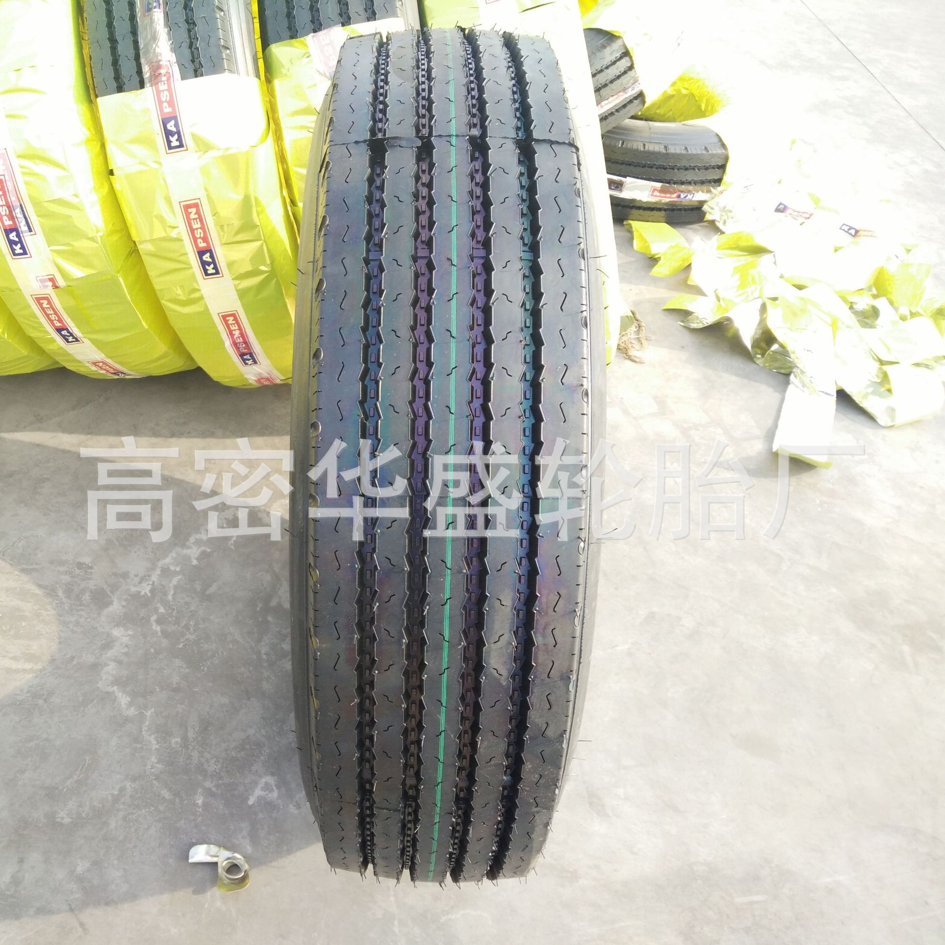 出口9.5R17.5全钢子午线轮胎 真空卡车客车轮胎康佩森轮胎