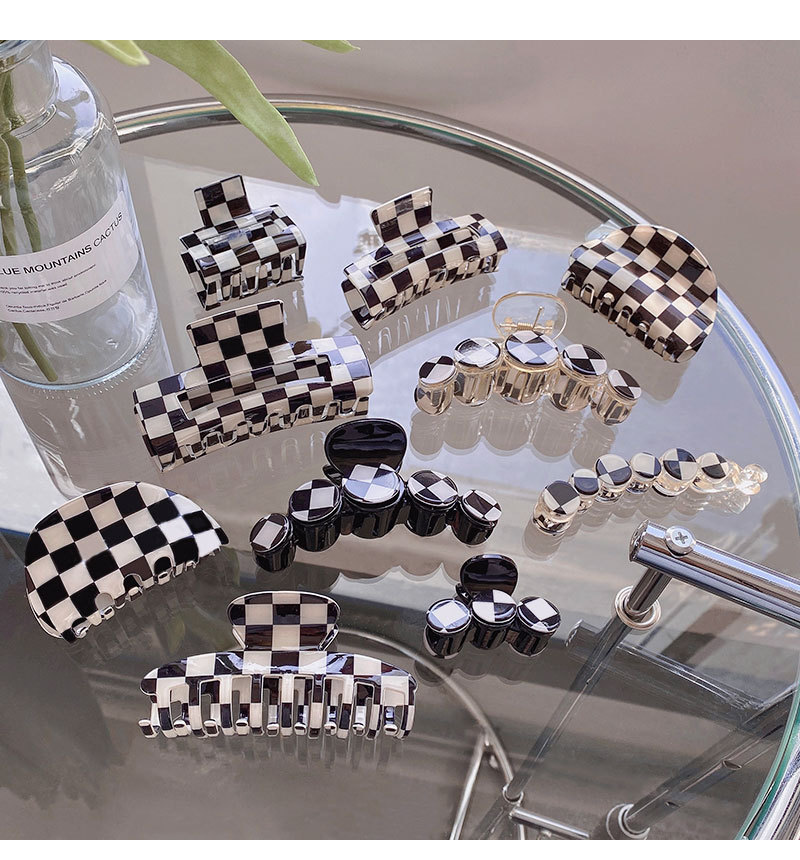 Black White Checkerboard Hair Accessories Gripping Clip Female Shark Clip display picture 5