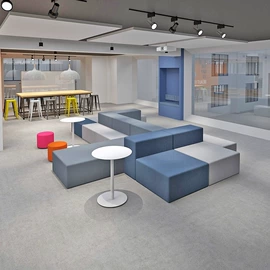 成套餐桌椅;办公沙发;餐椅