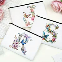 Органайзер‑косметичка с цветочным принтом буквы, 24×17 см, лёгкая подарочная сумка