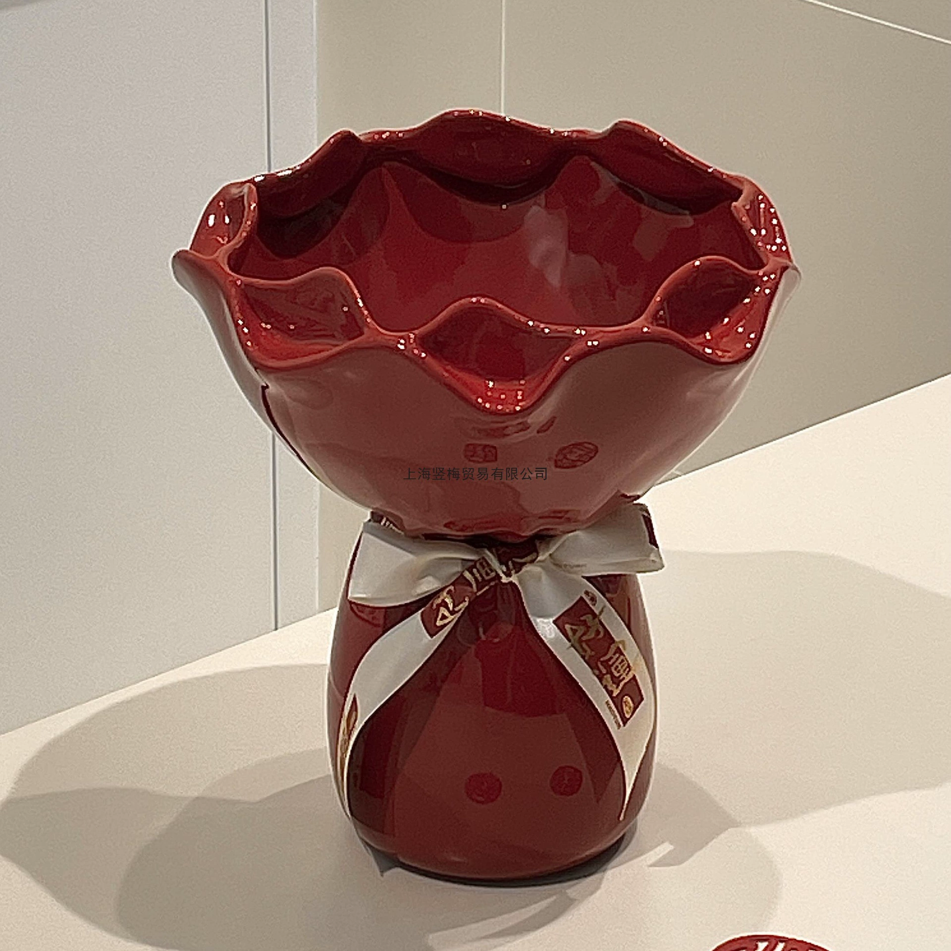 Ваза для букета с легким роскошным и элитным ощущением, современный минималистичный стильный орнамент с дизайнерским ощущением, нишевое украшение, элитный и элегантный.