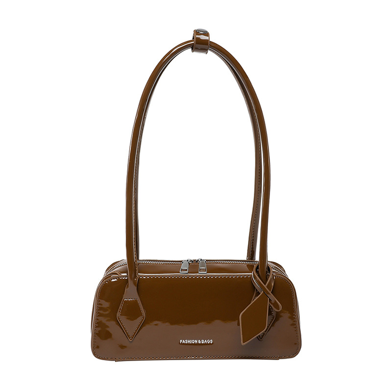 Bolso de axila de textura de alta calidad 2025 verano nuevo bolso femenino moda alfabeto bolso de hombro brillante charol marea