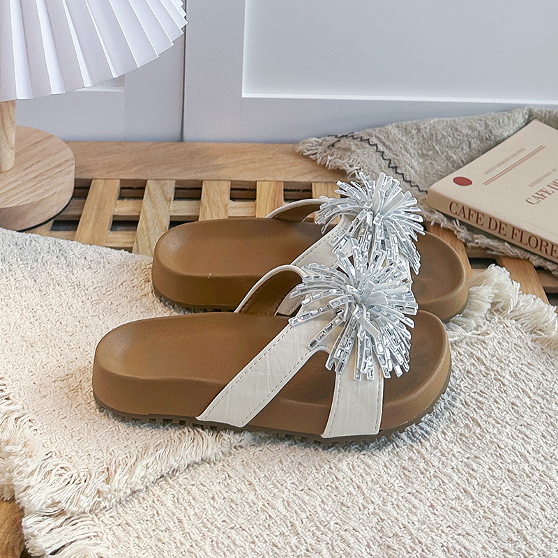 Zapatillas de moda para niñas 2026 verano nuevos niños extranjeros zapatillas de dedo abierto zapatillas de playa coreana image 4
