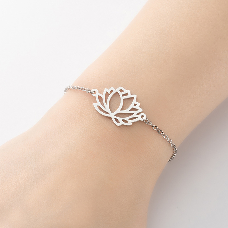 Stainless Steel Fashion Plating Leaf Star Bracelets display picture 5