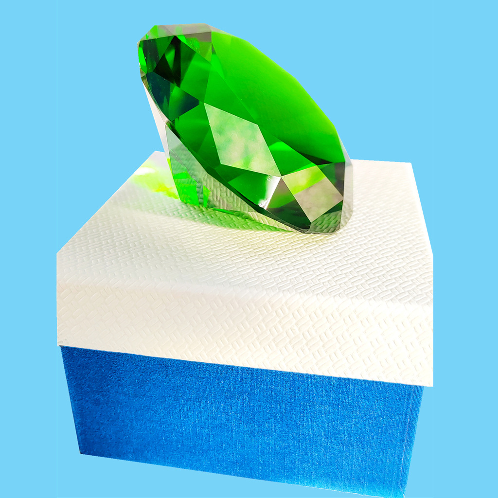 8cm green diamond with gift box