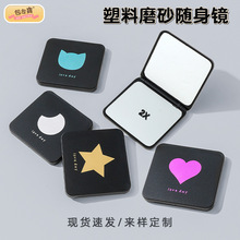 �羳��Լ�̽�˫��С����������ЯŮ���ڴ��۵���ױ��ױ������