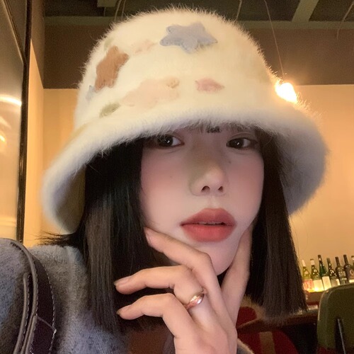 Japanese-style cute star plush fisherman hat for women, autumn and winter, face-slimming, ear-protecting, warm, bucket hat, Korean version, white hat