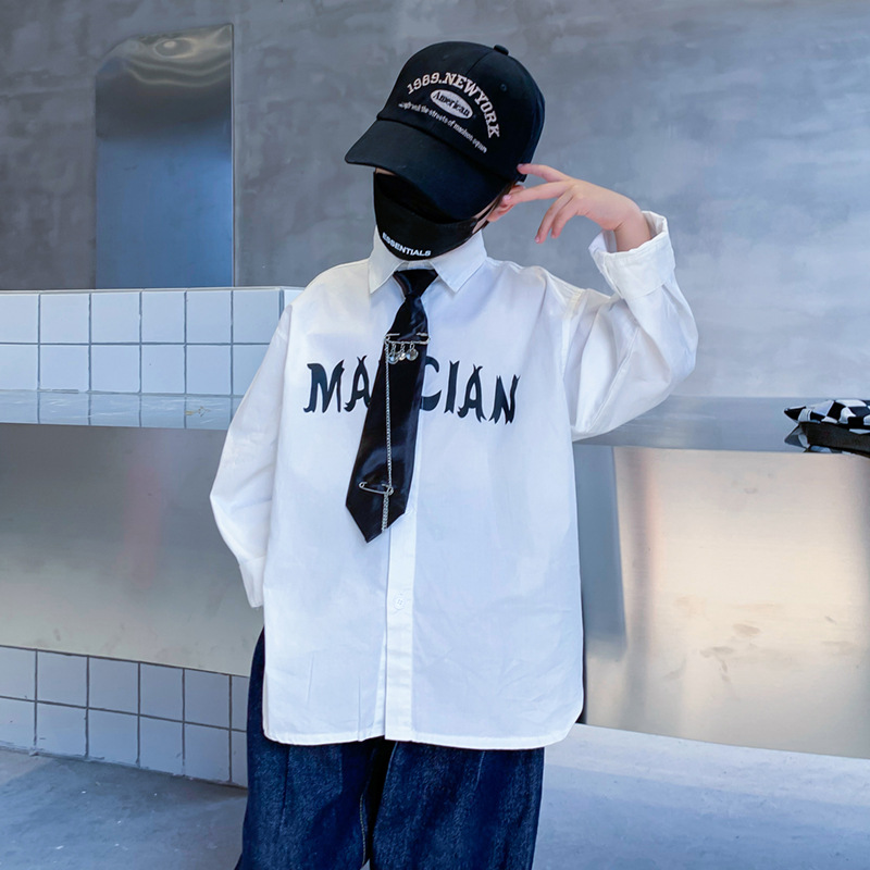 Camisa para niños de la marca de moda otoño nuevo estilo 2024 camisa para niños de estilo occidental coreano top para niños de mediana edad primavera y otoño manga larga