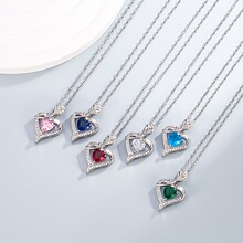 �羳���u��12�N�õ�廨�����ε����W���r��Ůʽ��ĸ�H���Y��