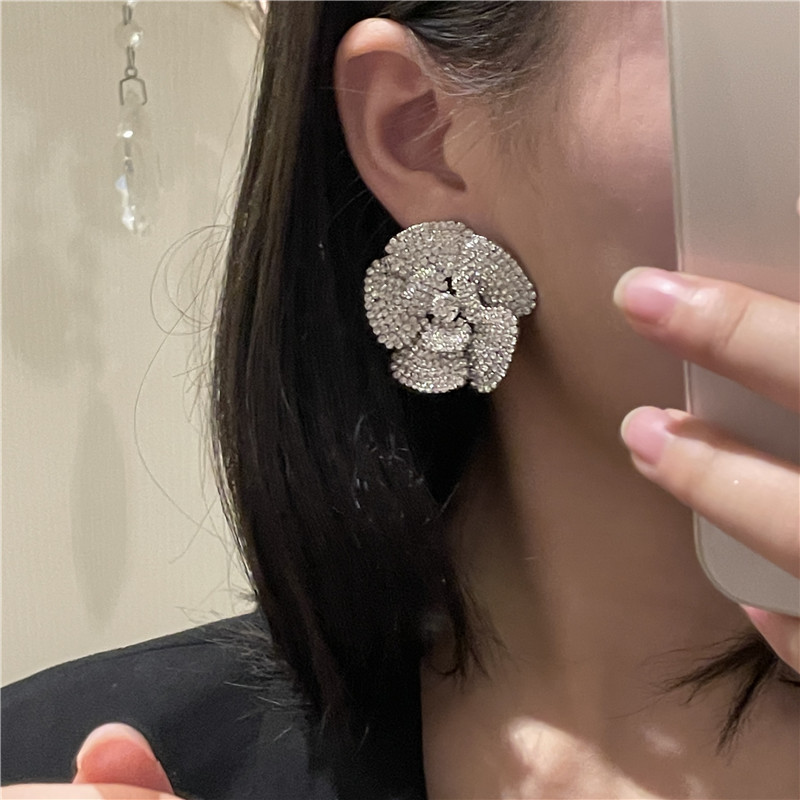Flower Alloy Rhinestones Diamond Earrings Ear Studs display picture 1