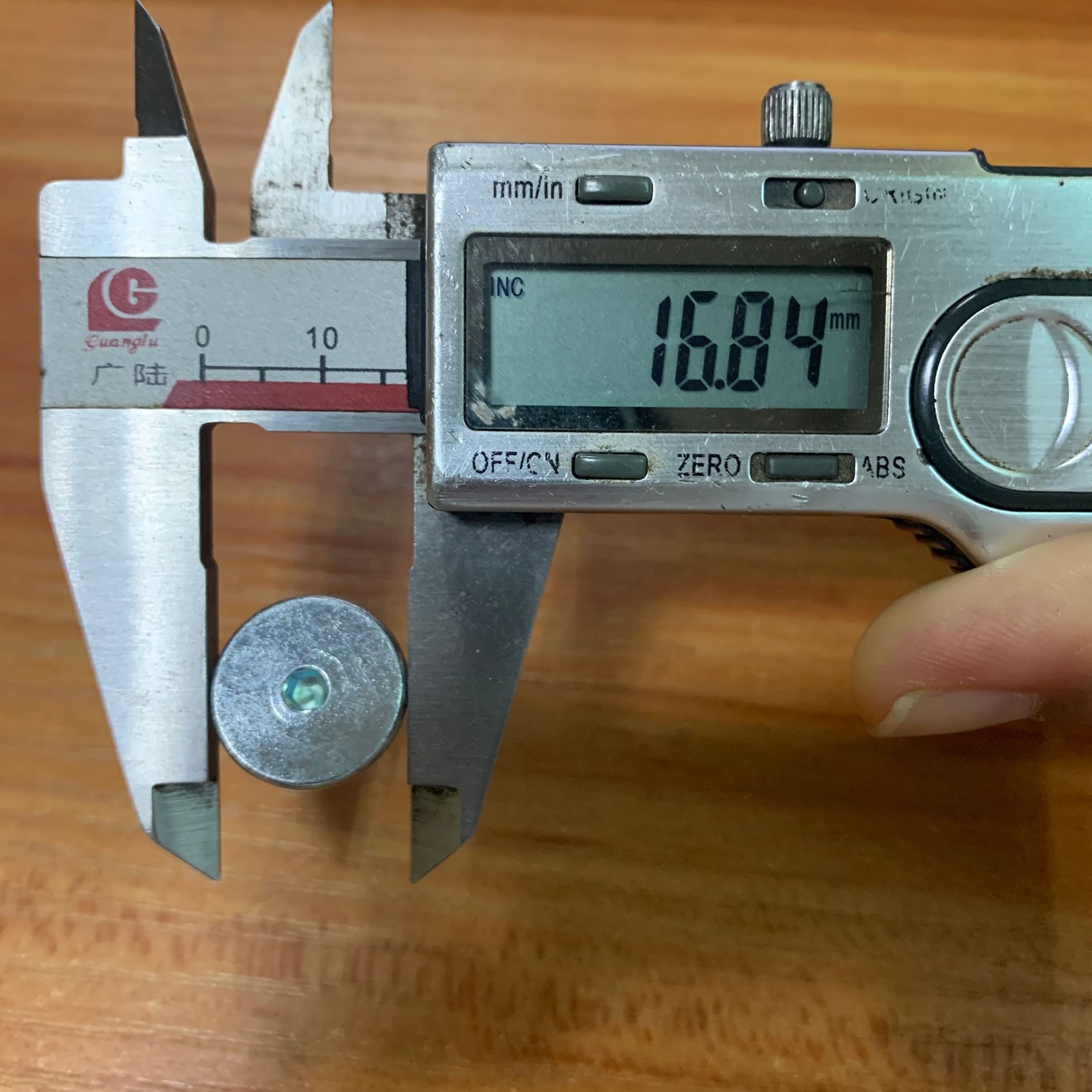 CM6*14大平头内六角螺丝CM扁平头极薄头超大薄头螺钉8.8级环彩