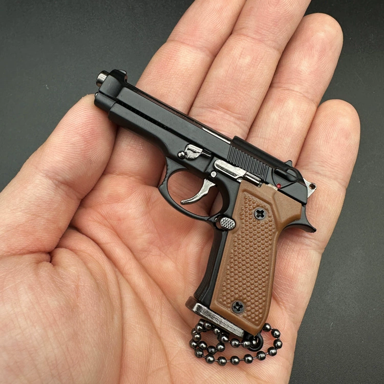 Removable metal toy, keychain, scale 1:3
