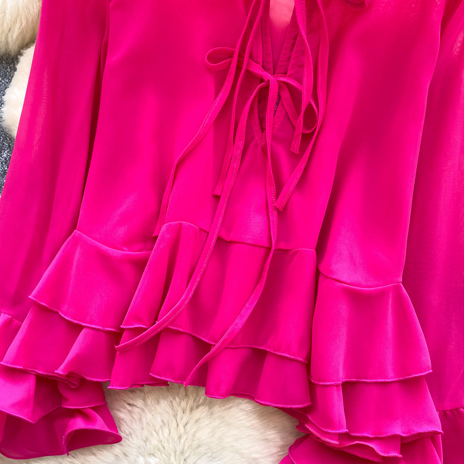 Women's Elegant Ruffled Blouse With Bell Sleeves And Tie Waist_voghion.com