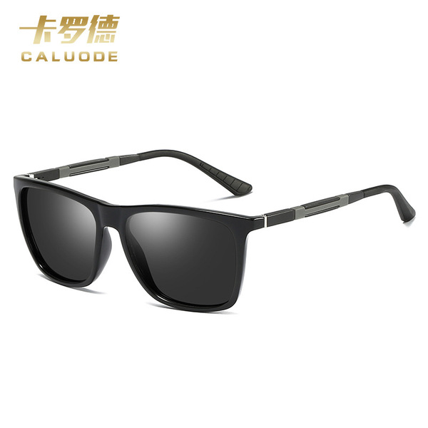 Fashionable square glasses for men and women