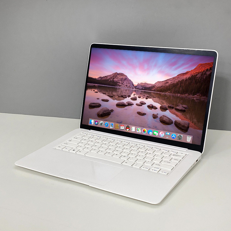 Simulación de computadora props 13.3 modelo de Apple ultra delgada modelo de escritorio sala modelo props