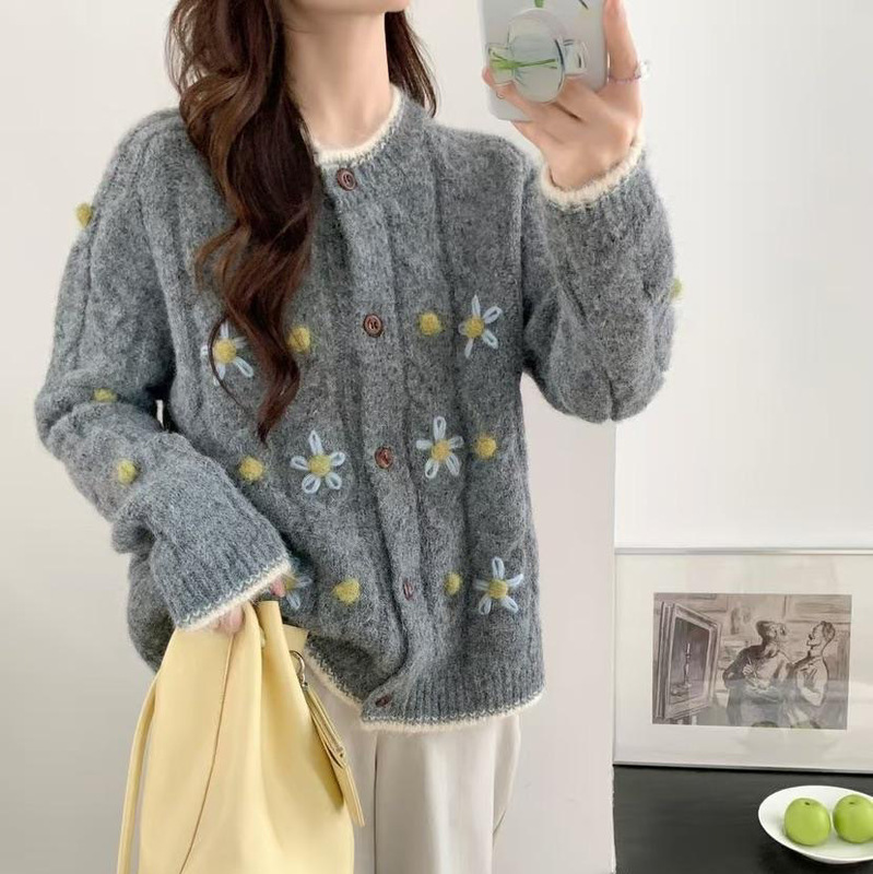 绣花针织开衫 2025秋季新款 遮肉显瘦宽松圆领毛衣女外套上衣3222|undefined